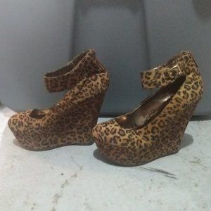Breckelle Leopard Print Wedges